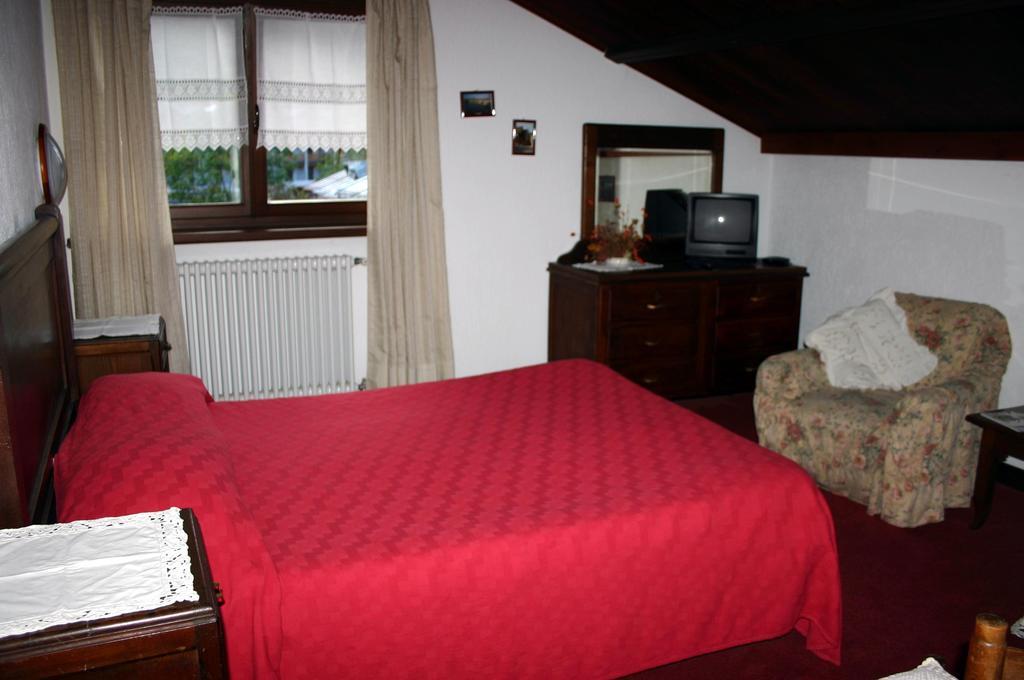 Albergo Martinet Vernante Quarto foto