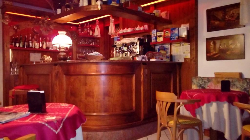 Albergo Martinet Vernante Exterior foto
